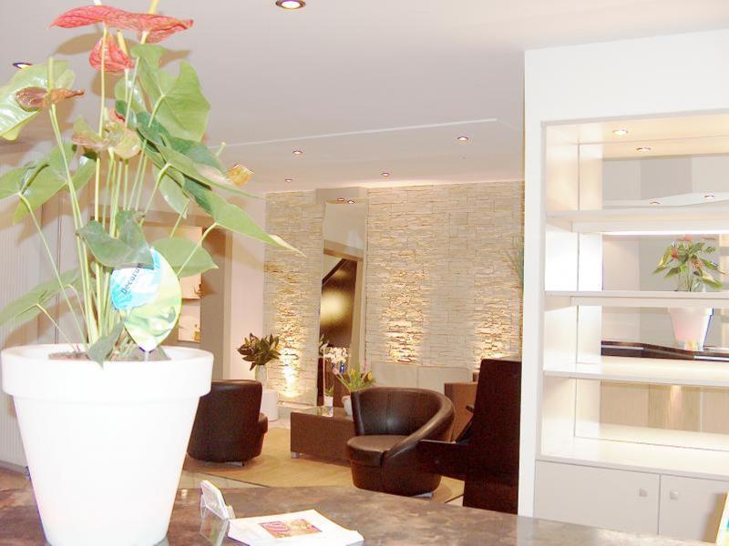 Palais Des Fleurs Restaurant La Cremaillere Hotel 3*